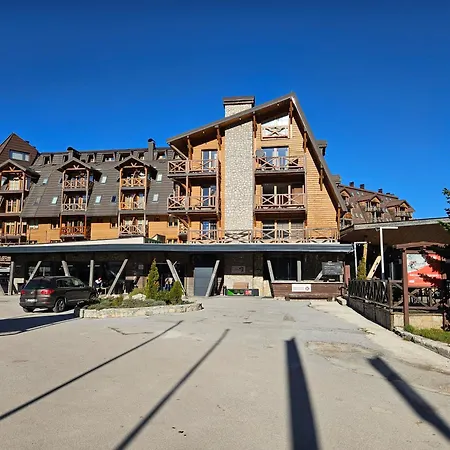 Apartman Lord Privatni App U Sklopu Aparthotela Vucko 3* Τζαχορίνα